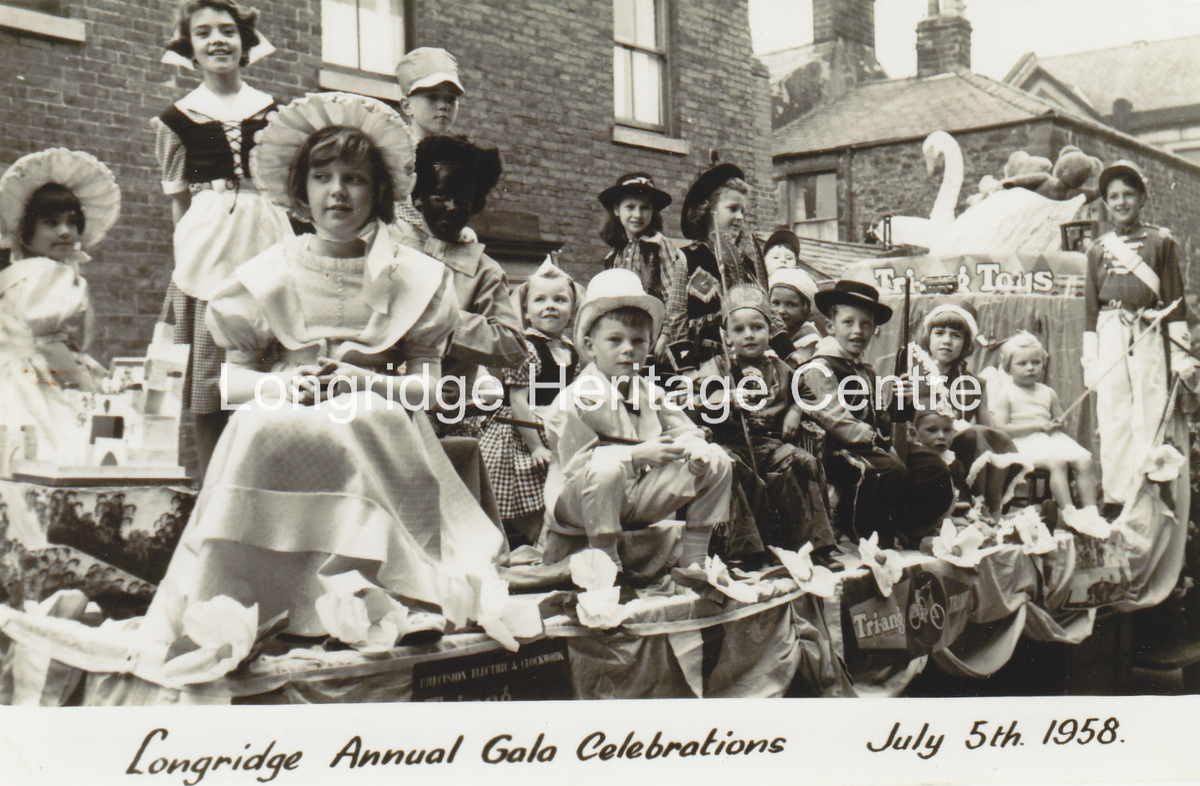 315A - Longridge Annual Gala - One of the floats in Mersey Slreet - 1958